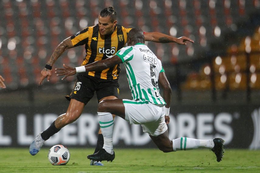3-0. Doblete de Andrade allana la fácil clasificación de Atlético Nacional