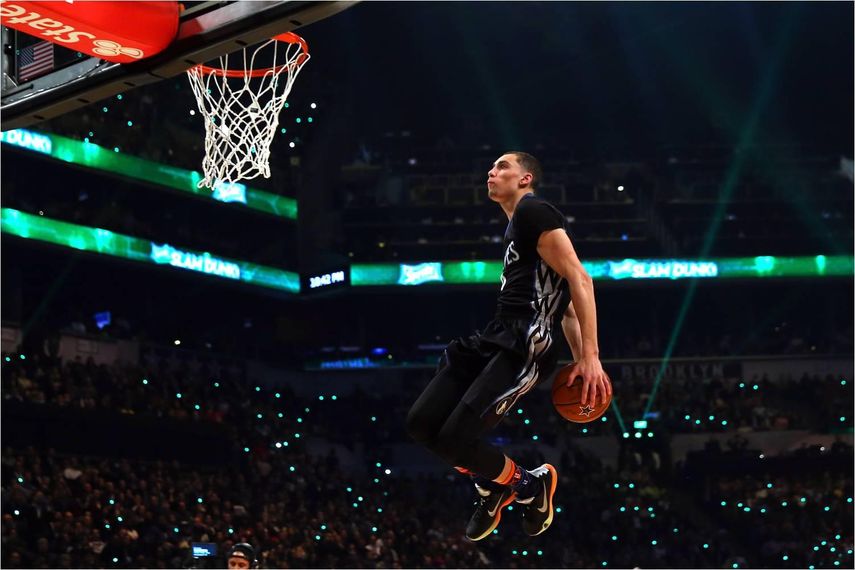 El novato LaVine voló más alto que todos en el Slam Dunk Contest