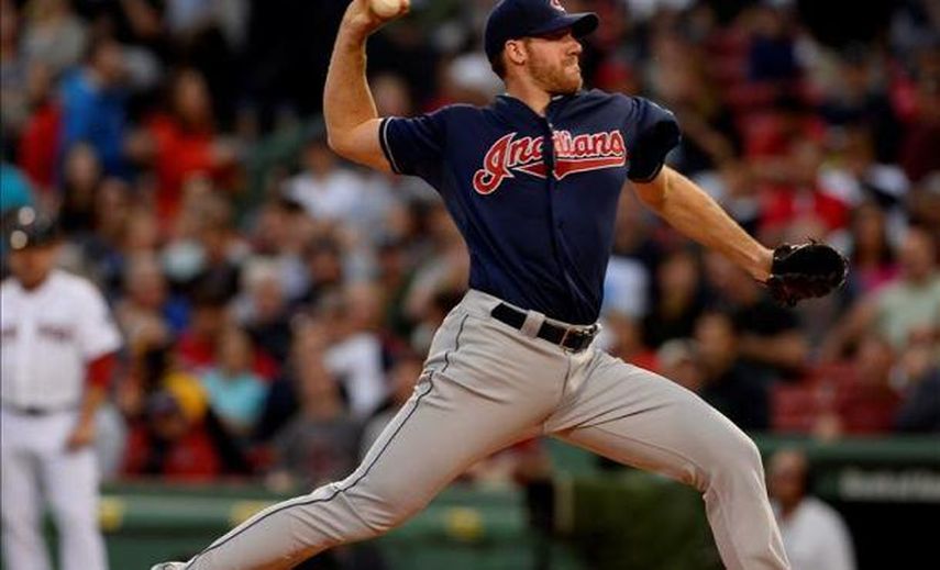 6-4. Gomes jonronea y los Indios tienen la posibilidad de pasar a las finales
