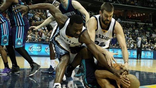 80-71. Henderson lidera la victoria de Hornets que jugaron sin Walker