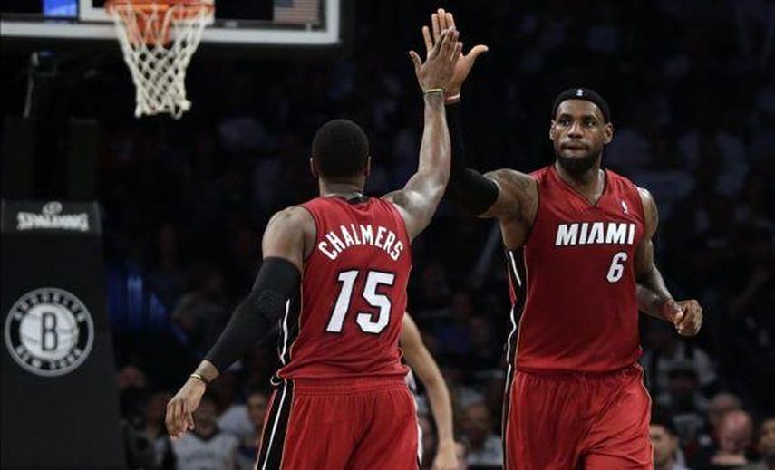 96-102. James fue el /King/ y los Heat están a un triunfo de la final del Este