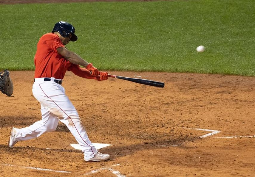 11-5. Hernández inicia lluvia de jonrones contra los Filis