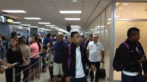 Selección nacional llega y habla tras el partido ante Martinica