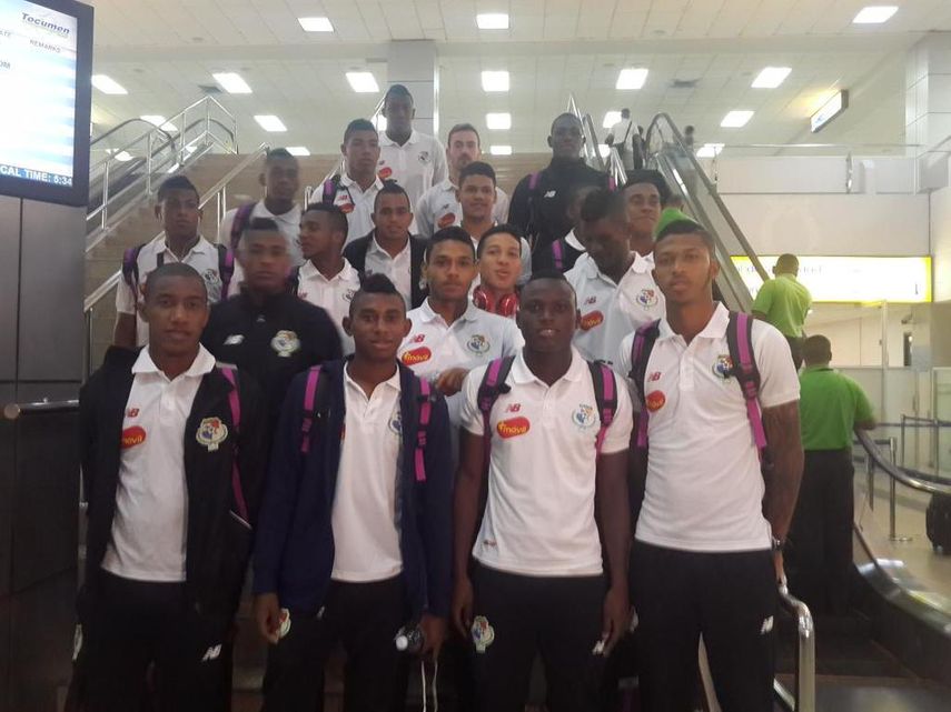Sub-23 de Panamá viaja hacia Estados Unidos en busca de la meta Olímpica