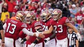 49ers dominan a los Giants y mantienen su racha invicta