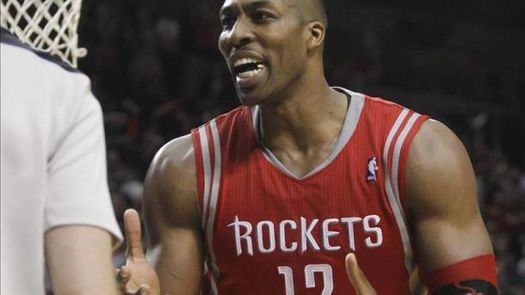 90-83. Harden y Howard encabezan una victoria cómoda de los Rockets