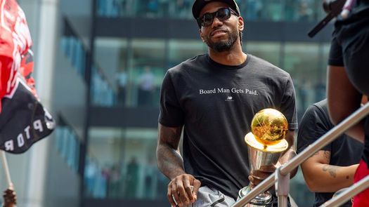 Los Raptors podrían darle a Kawhi Leonard 190 millones de dólares por cinco años