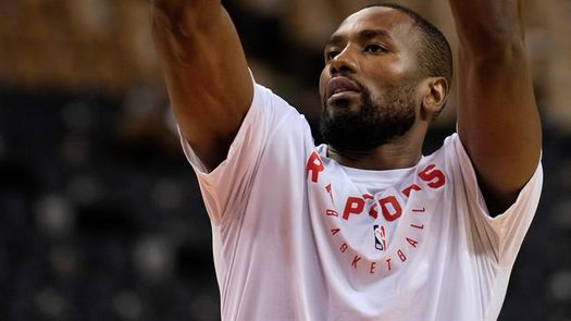 Ibaka decide triunfo de Raptors; Juancho participa en el de los Nuggets