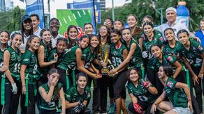 Las Mighty Eagles se coronan campeonas en la categoría Flag Mini de la KFL.&nbsp;