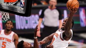 102-96. Randle lidera la remontada de los Knicks tras perder ventaja de 18 puntos