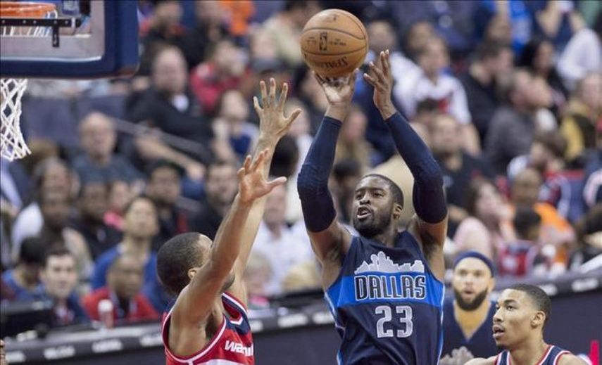 104-116. Matthews logra 36 puntos y los Mavericks dejan en crisis a los Wizards