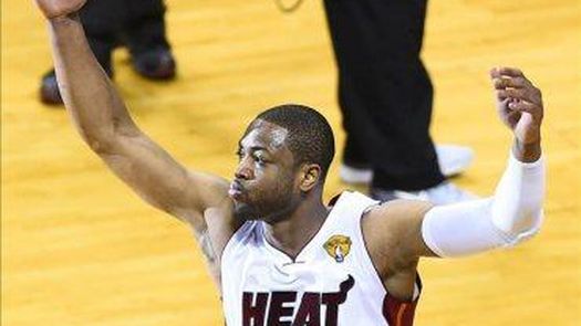 91-95. Wade lideró a los diezmados Heat en un triunfo ante los Nets