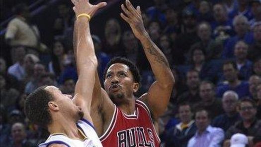 104-89. Curry mantiene a los Warriors a la caza por el liderato de la liga