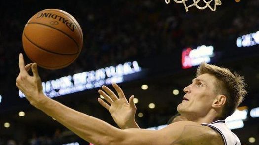 Los Sixers suspenden a Kirilenko por no presentarse a los entrenamientos