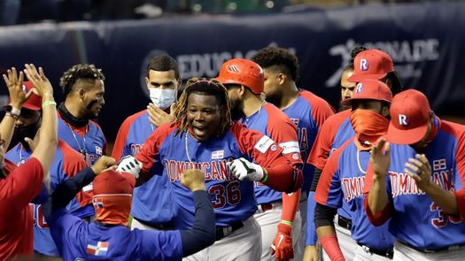 10-7. Rally en la séptima entrada le da triunfo a Dominicana sobre Venezuela