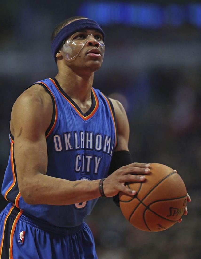 108-104. Westbrook, con triple-doble, afianza a los Thunder en los octavos en el Oeste