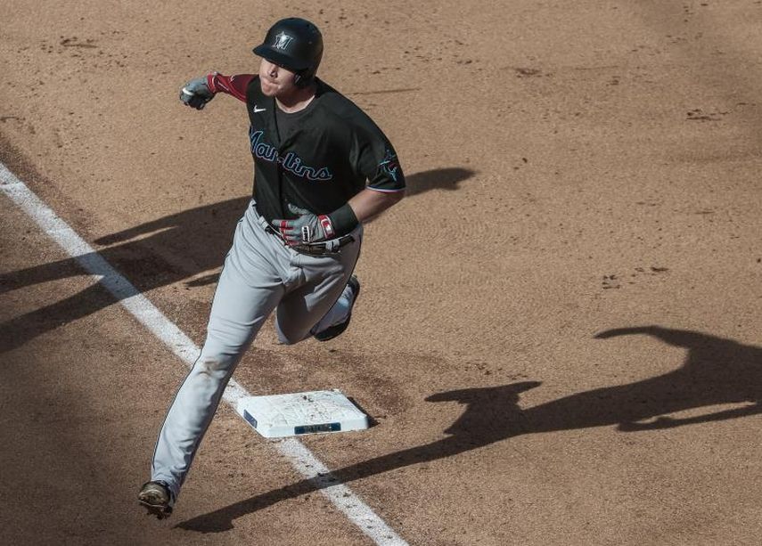 9-6. Cooper pega dos jonrones y Aguilar agrega uno para los Marlins