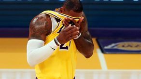 115-85: Los Suns humillan a unos Lakers al borde del abismo