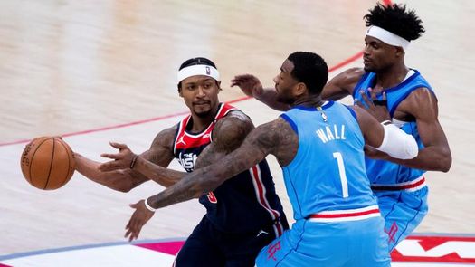131-119. Beal y Westbrook estropearon regreso a Washington de Wall