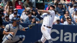 6-10. Galvis hace sonar el madero contra los Cachorros y guía el ataque de los Padres