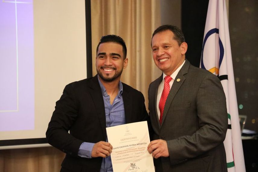 Ceremonia de graduación de los programas académicos