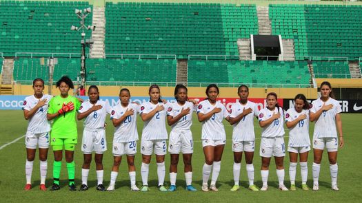 Panamá se mide ante México en duelo de líderes