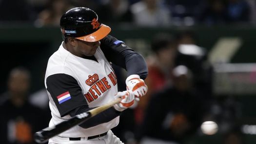5-4. Schoop y Jones jonronean y dan victoria a los Tigres