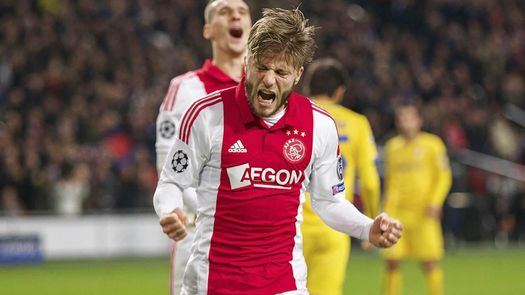 4-0. Schöne y Milik guían al Ajax a la Liga Europa