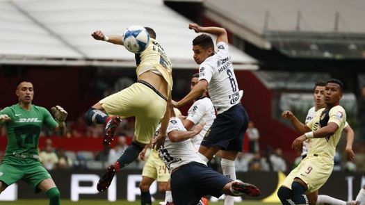 América, con dos hombres menos en la cancha, saca un empate ante los Pumas