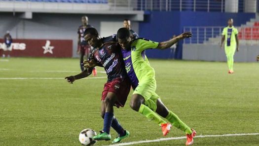 Plaza Amador y Árabe Unido empataron en el inicio de la fecha 12