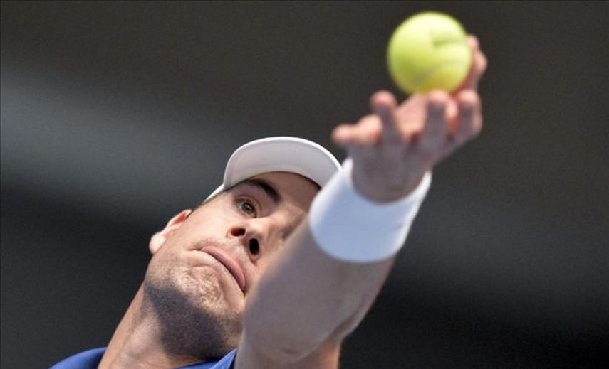 Isner tira de servicio y Monfils de épica para pasar a segunda ronda