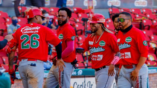 Panamá debuta con victoria en Mazatlán