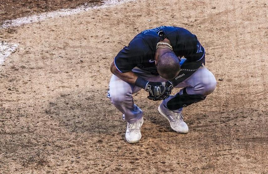 2-1. Marte anota las dos carrera de los Marlins
