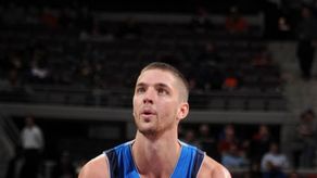 106-117. Parsons y los Mavericks superan sin problema a los Pistons