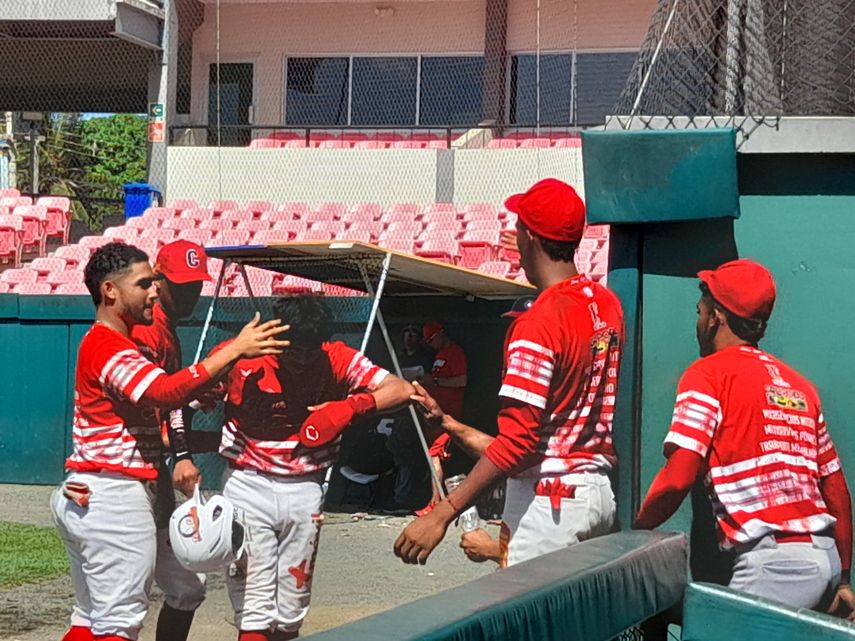 El equipo de Coclé se mantuvo entrenando durante los cuatro días de carnaval en el Remón Cantera en donde incluso realizaron juegos de fogueo ante la Preselección Mayor de esa provincia. Foto: Aurelio Ortiz