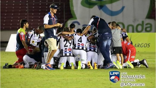 Tauro remonta y reactiva sus aspiraciones