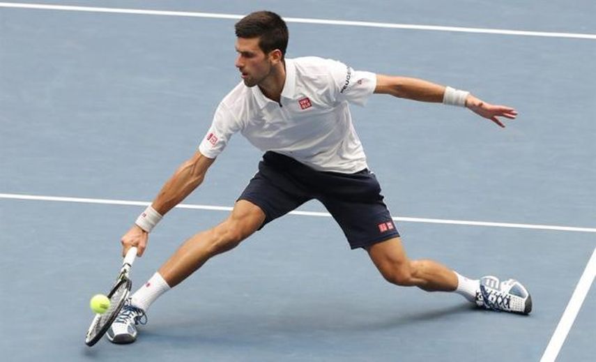 Djokovic, sin brillo, defenderá el título ante un sólido Wawrinka