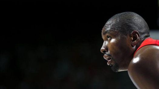 Ibaka podría pasar por el quirófano y ser operado de la rodilla derecha