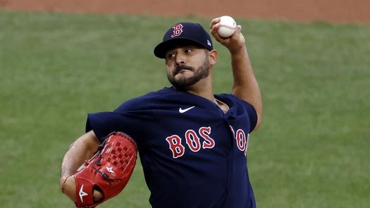 El venezolano Martín Pérez se exhibe desde el montículo y Boston blanquea