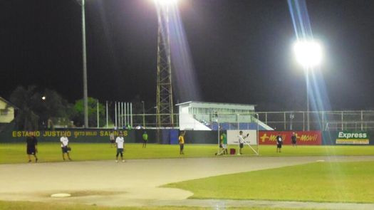 Panamá Oeste propina abultamiento de carreras a Darién