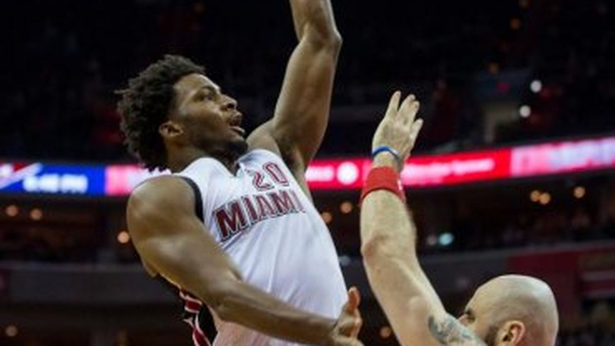 124-119. El novato Winslow encabezó el ataque de los Heat frente a los Nuggets