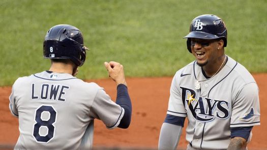 El venezolano Rodríguez lanza pelota ganadora; Franco, empata marca