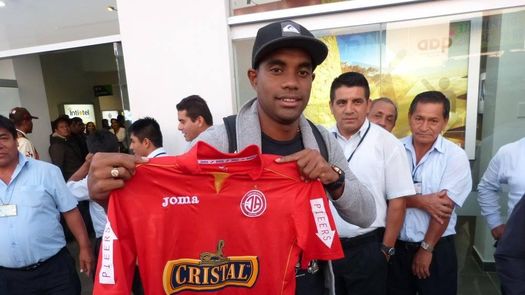 Ricardo Buitrago será compañero de Luis Tejada en el Club Juan Aurich