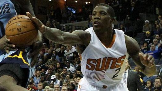 102-92. Bledsoe consigue doble-doble en el triunfo de los Suns