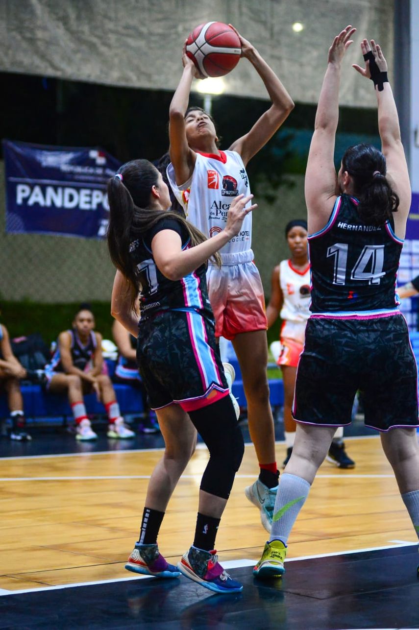Leonas y Halcones siguen con buen ritmo en la LPBF y LPB