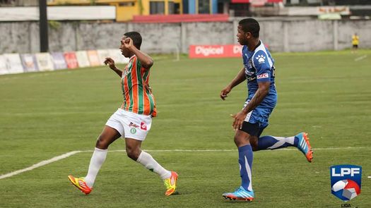 Alianza FC y Deportivo Árabe Unido, se enfrentan apuntando hacia el liderato