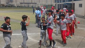 La novena de Coclé logró su clasificación a la Final del Campeonato Nacional Infantil de Béisbol tras vencer a Los Santos en la última fecha de la Super Ronda. Foto: Cortesía/Aurelio Ortiz G.