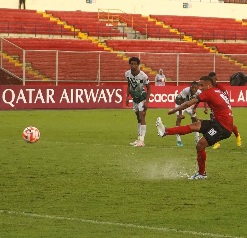 Sporting goleó al Verdes FC en el Rommel