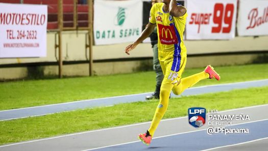 Stephens da la victoria al Chorrillo FC ante el Tauro FC