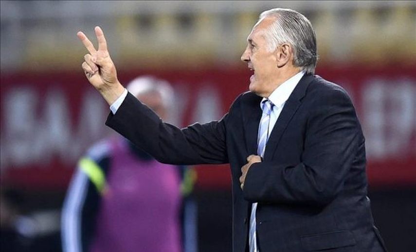 Fomenko lamenta las ocasiones desperdiciadas ante España